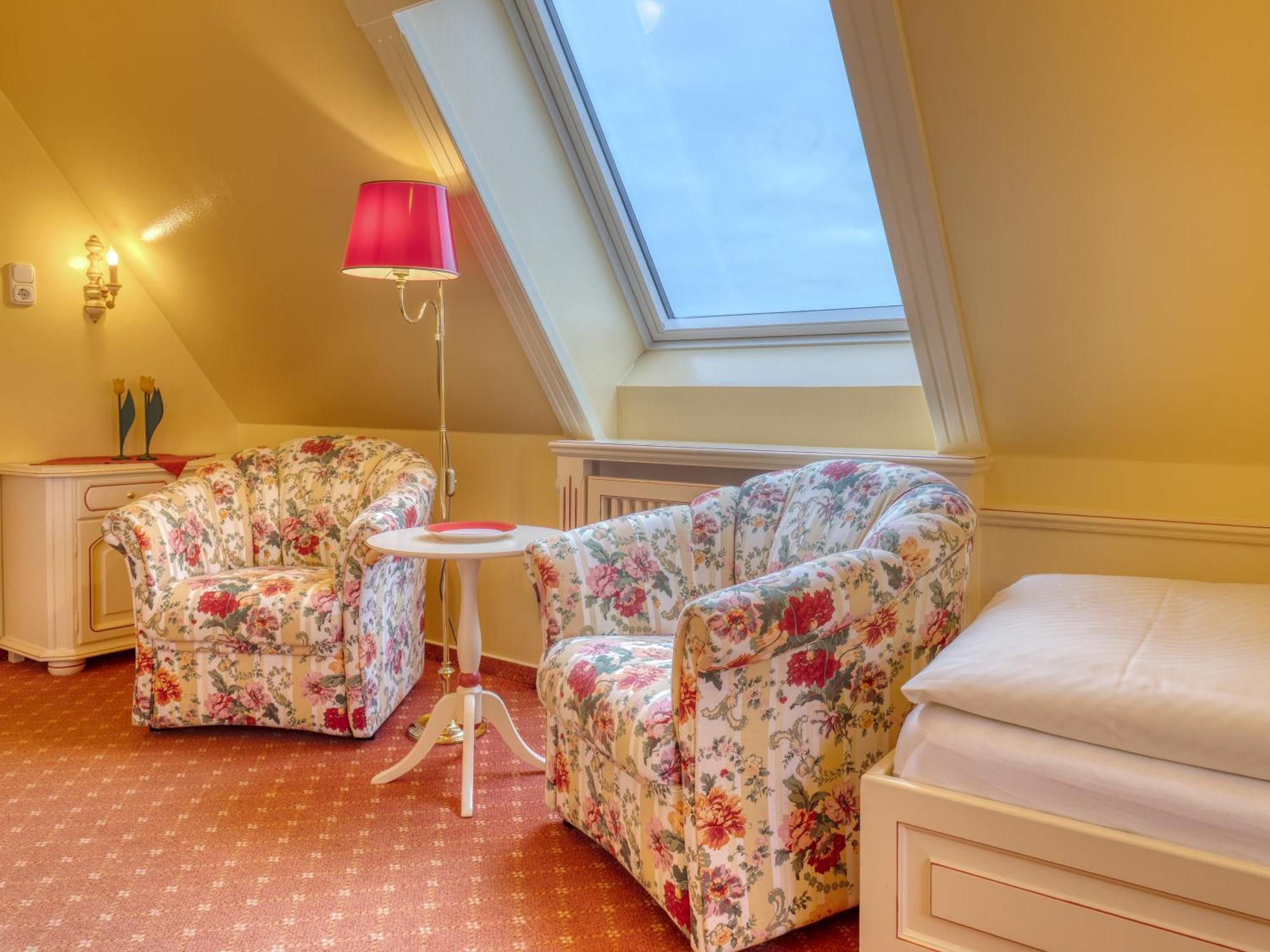 Hotel Wiesbaden Веннингштедт Экстерьер фото
