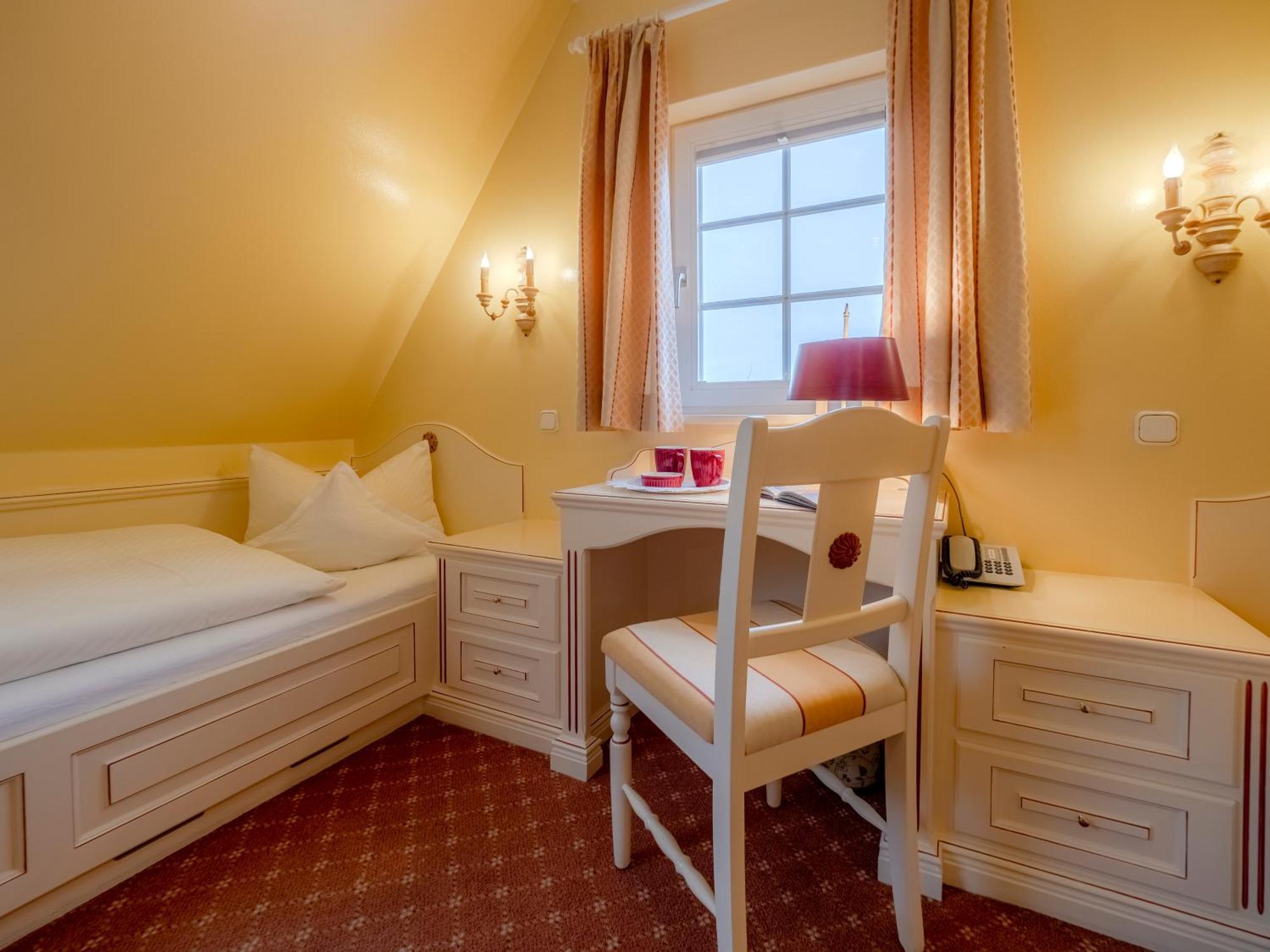 Hotel Wiesbaden Веннингштедт Экстерьер фото