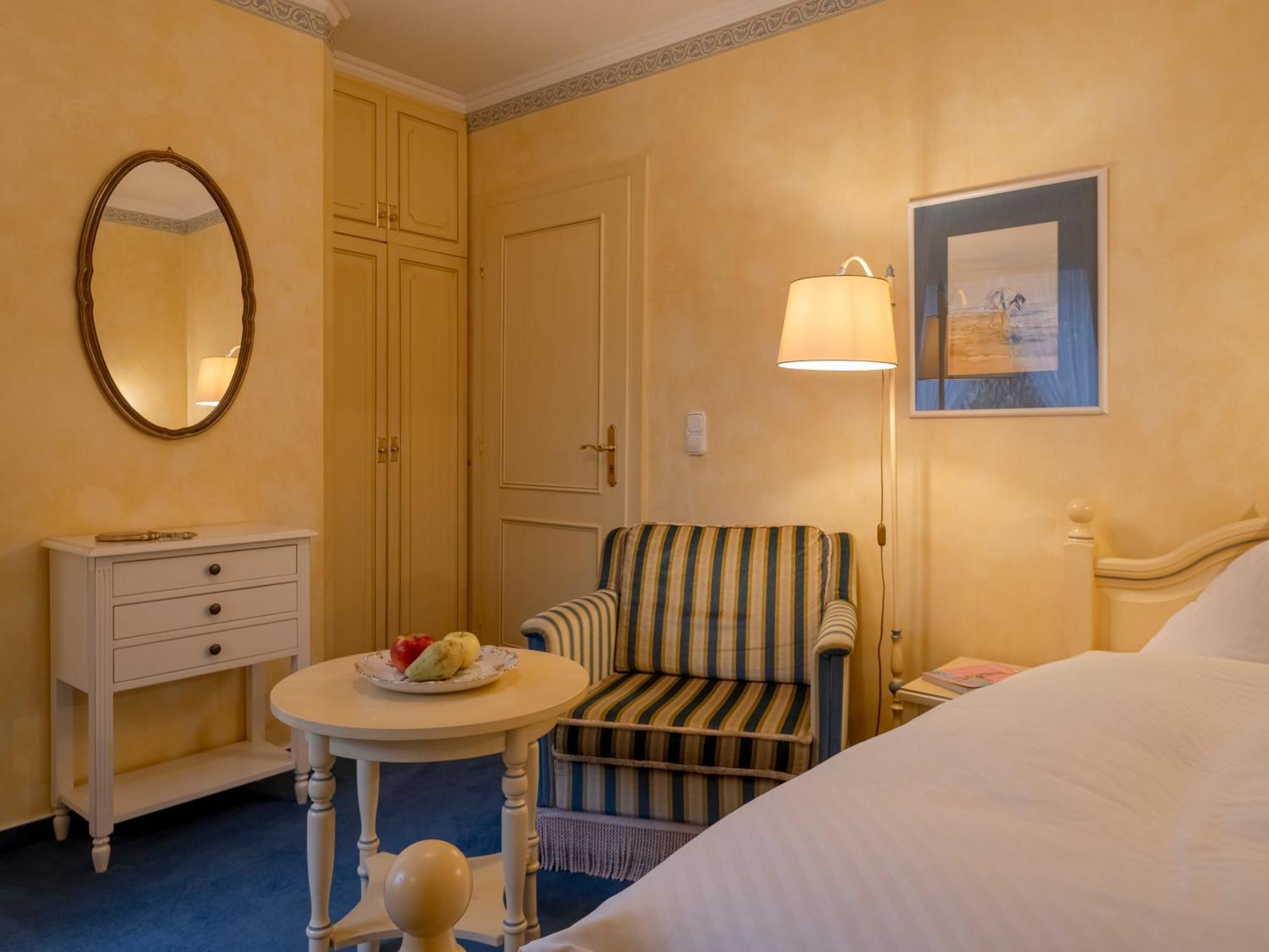 Hotel Wiesbaden Веннингштедт Экстерьер фото
