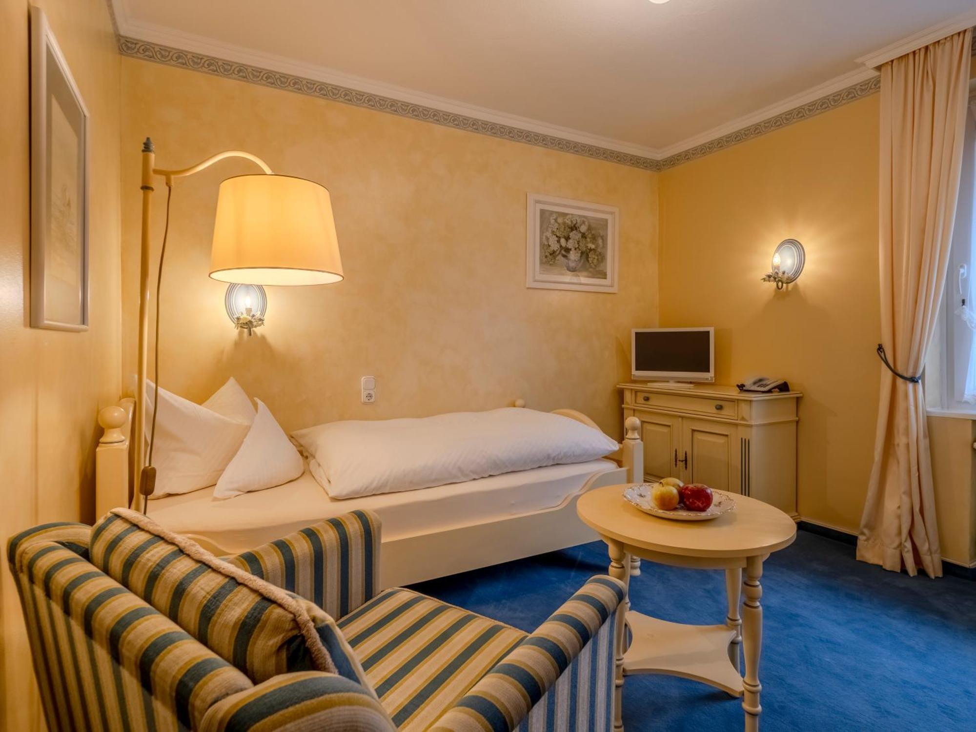 Hotel Wiesbaden Веннингштедт Экстерьер фото